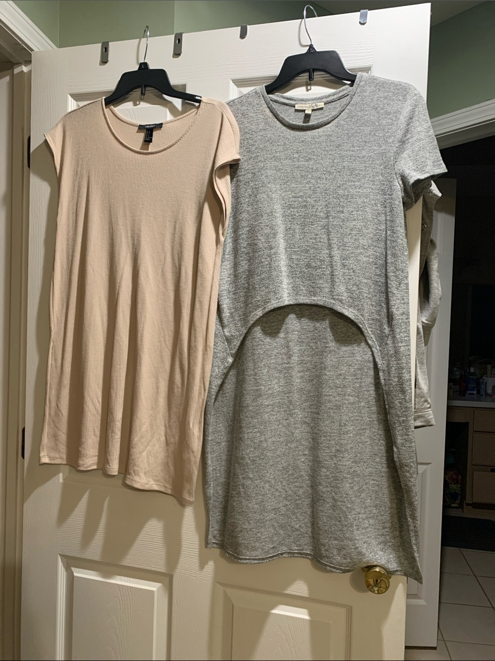 Express Women's Short Sleeve High-Low Tunic Dress & Forever 21 dress
